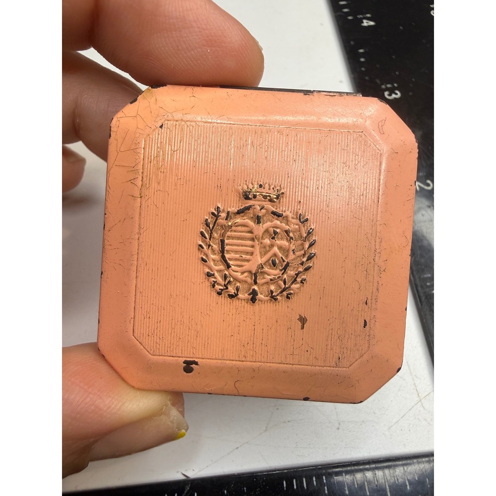 Vintage Richard Hudnut Du Barry Carmeen Cream Rouge Compact Peach Enamel Crest